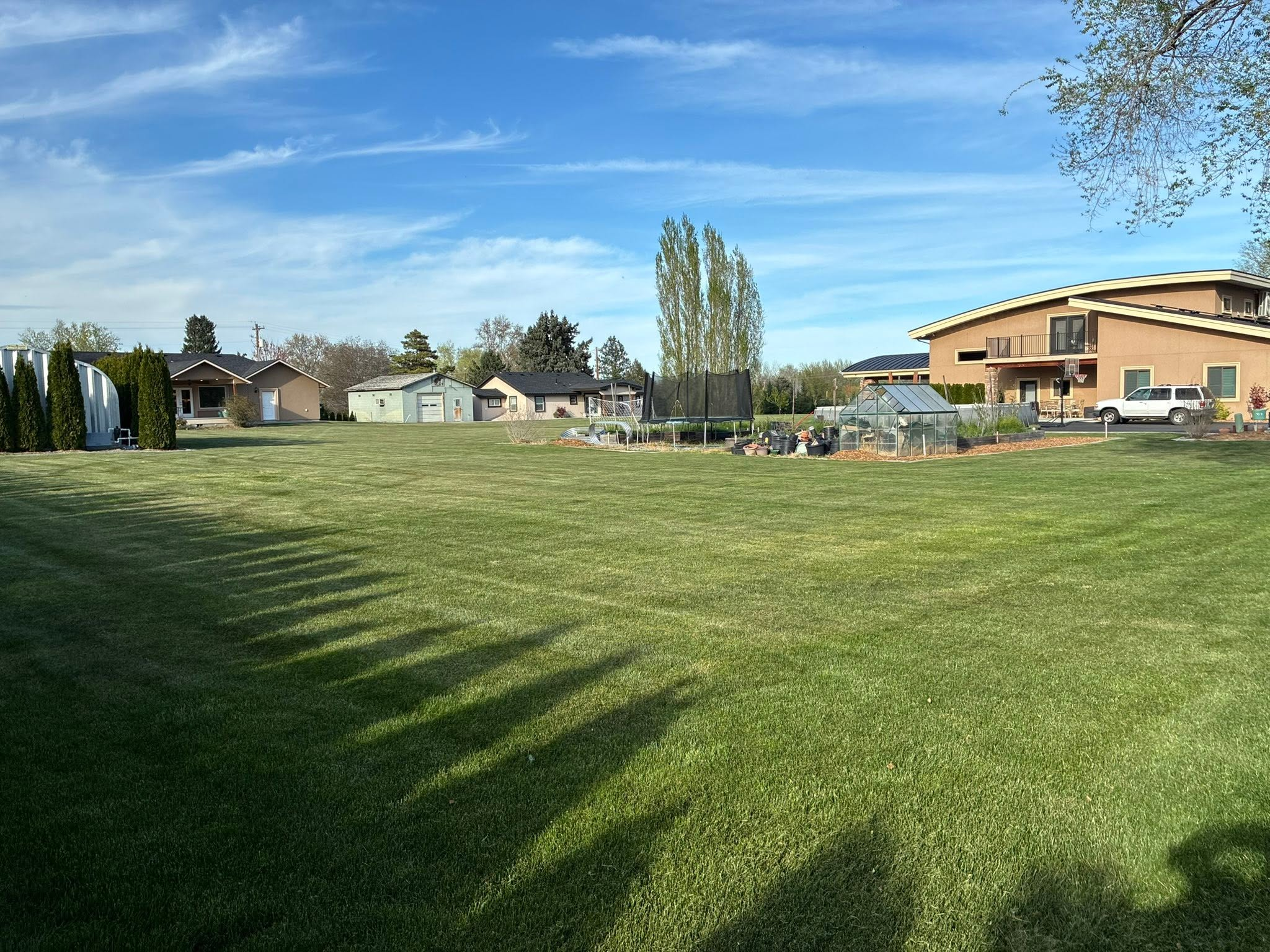 Freshly maintained lawn in the Tri-Cities